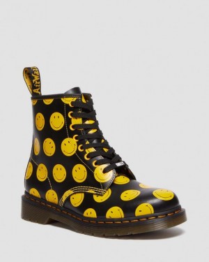 Black — Smooth Leather Dr.Martens 1460 Smiley® Smooth Leather Lace Up Boots | SN-DM84153